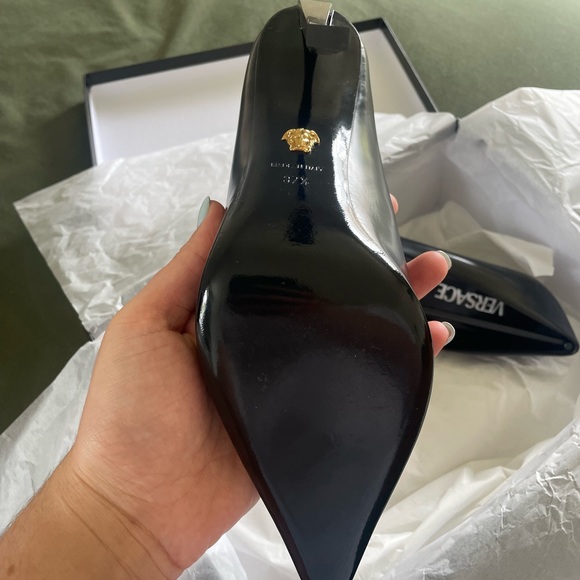 Versace Black Leather Pumps - Picture 5 of 6